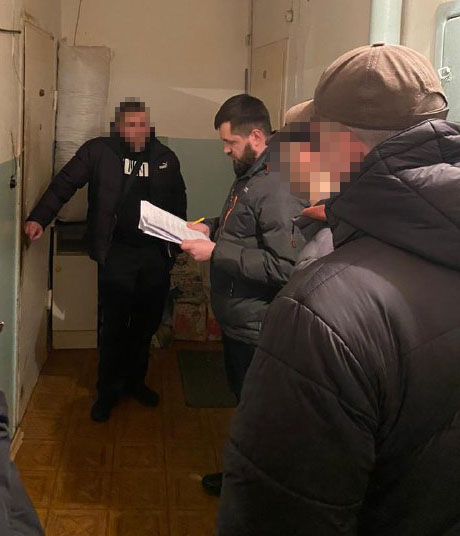В Киеве брат с сестрой подделывали документы для выезда призывников из Украины