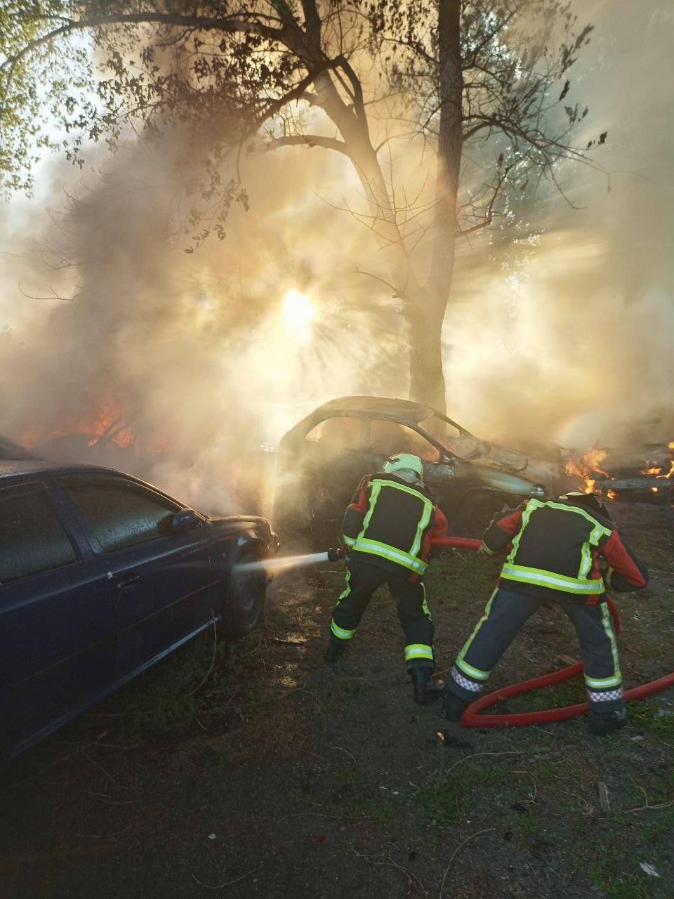 У Києві на штрафмайданчику горіло 7 авто