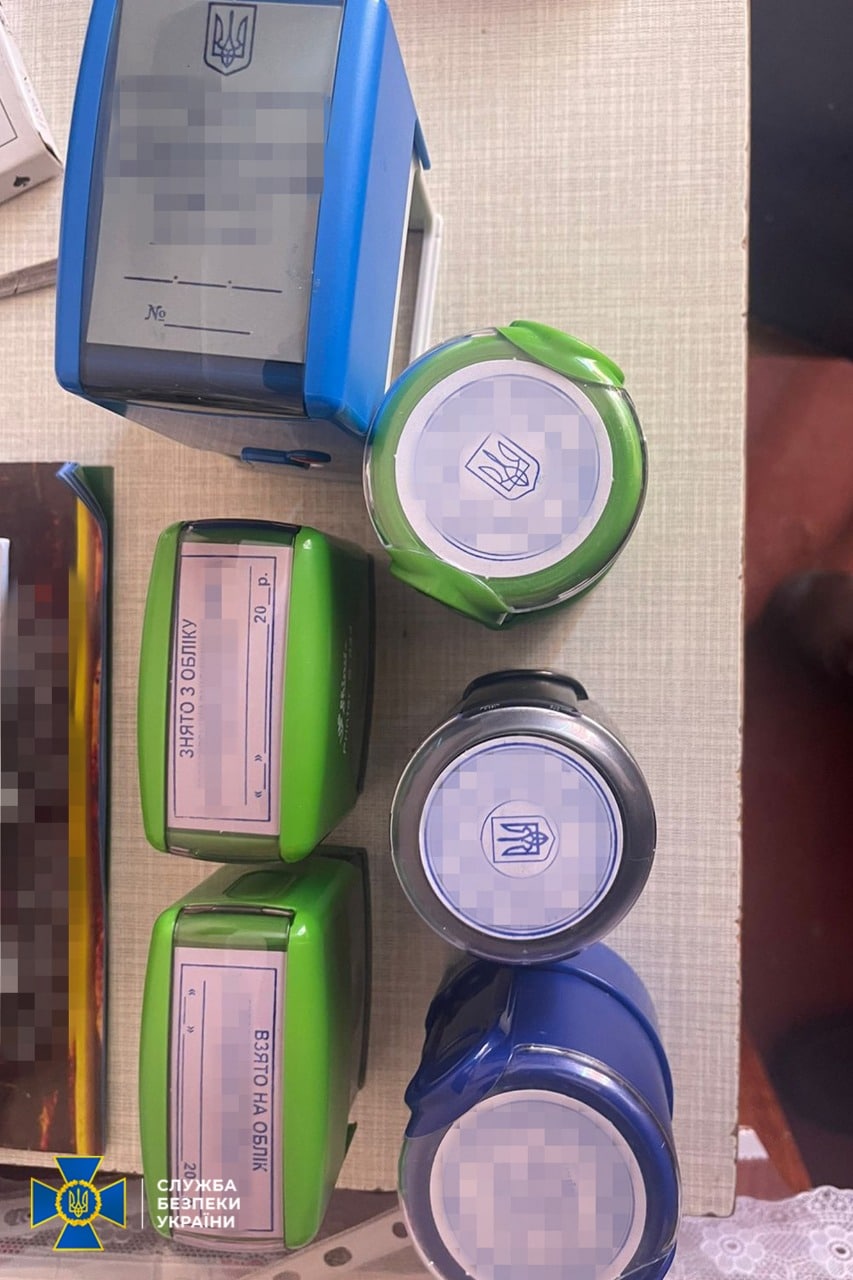 У Києві торгували фейковими довідками про непридатність до військової служби