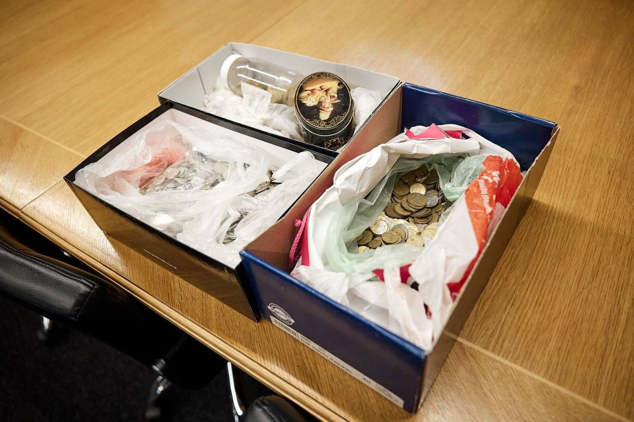 В Києві 12-річний хлопець передав ЗСУ кошти, які збирав 4 роки