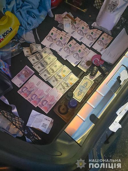 В центре Киева задержали известного бизнесмена с 23 пакетиками кокаина