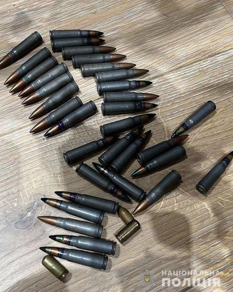 У центрі Києва затримали відомого бізнесмена із 23 пакетиками кокаїну