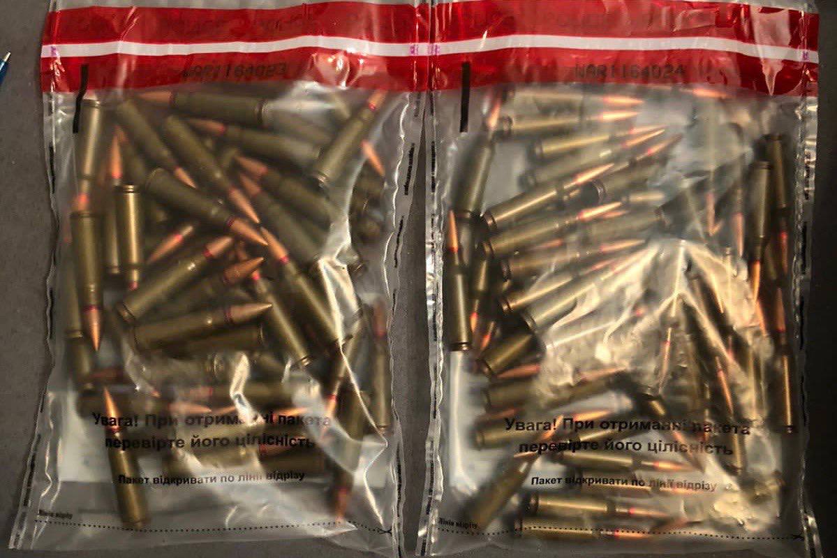 На Киевщине во время комендантского часа поймали вооруженных мужчин