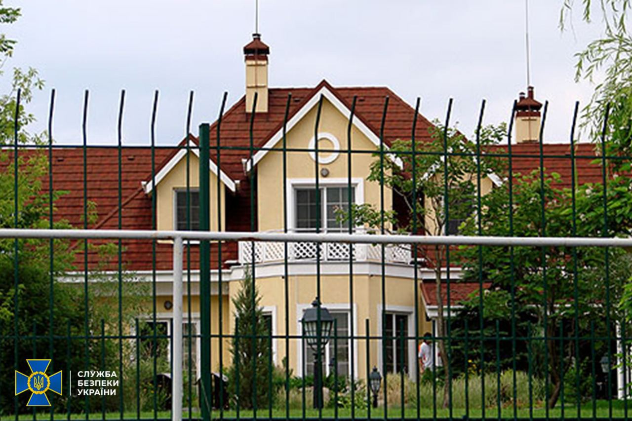 СБУ арештувала київське майно та рахунок екс-міністра освіти Табачника