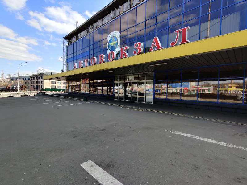 Безлюдные улицы и площади: как выглядит столица во время карантина