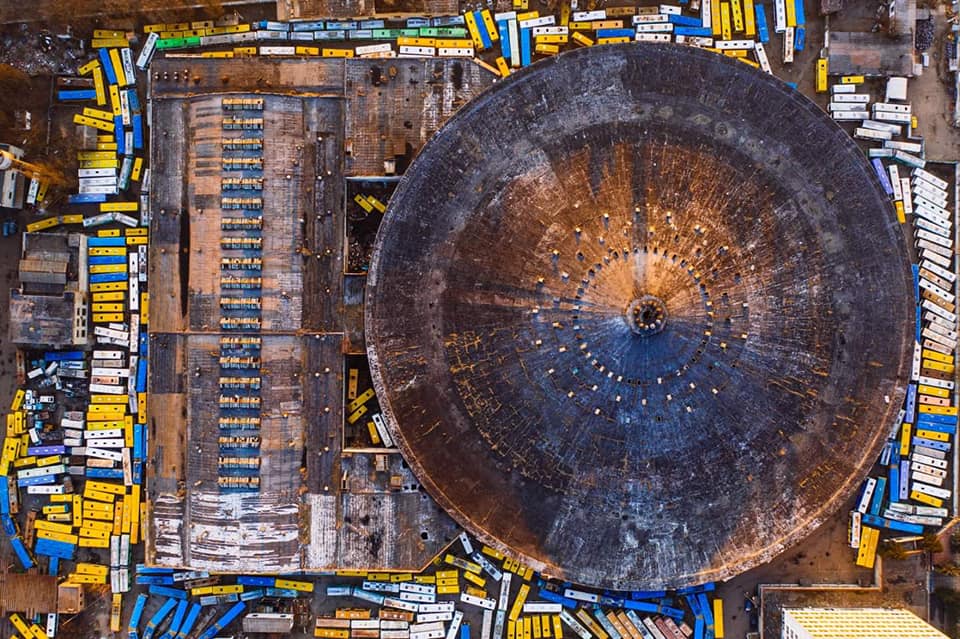 Фотофакт: как выглядит автобусный "цирк" с высоты птичьего полета фото 1