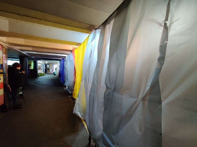 Безлюдные улицы и площади: как выглядит столица во время карантина