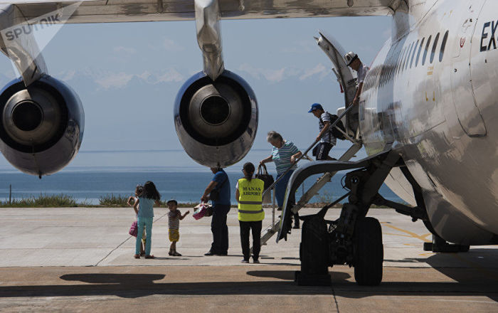 Нам бы в небо: какие новые правила появятся у авиакомпаний после карантина