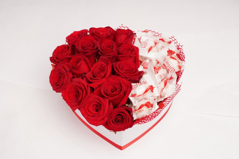 Доставка цветов и подарков по всей Украине  фото 1