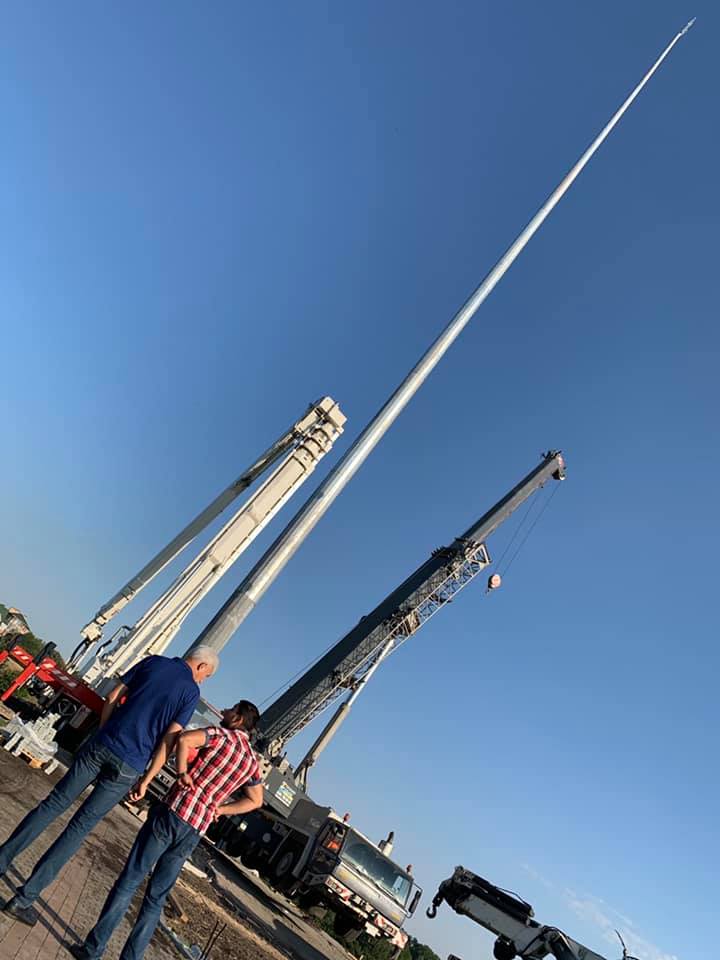 Вот так выглядит флагшток. Источник фото: Департамент строительства и жилищного обеспечения КГГА