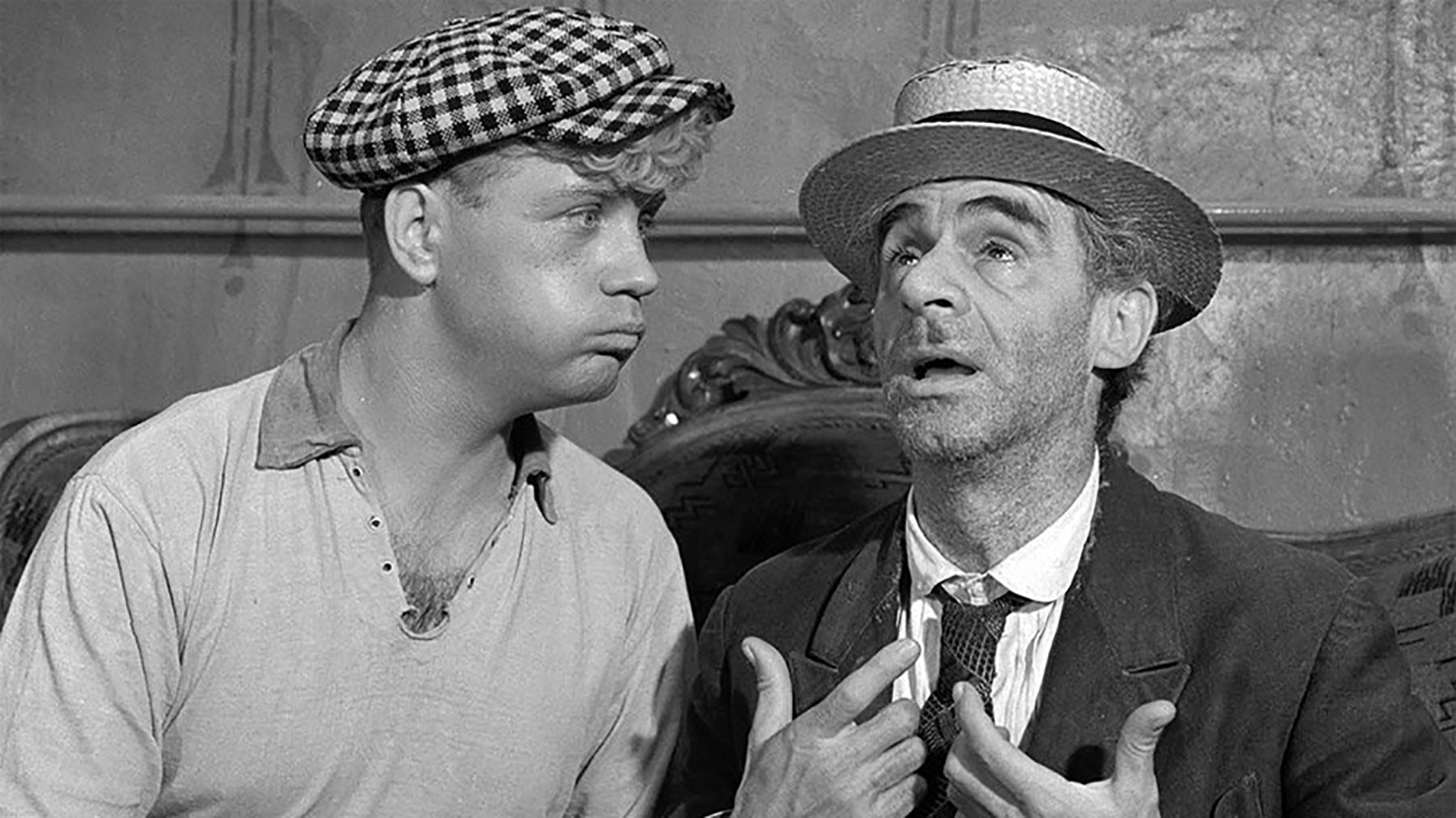 Истории будут действительно интересными. Источник фото: кадр из фильма "Золотой теленок"