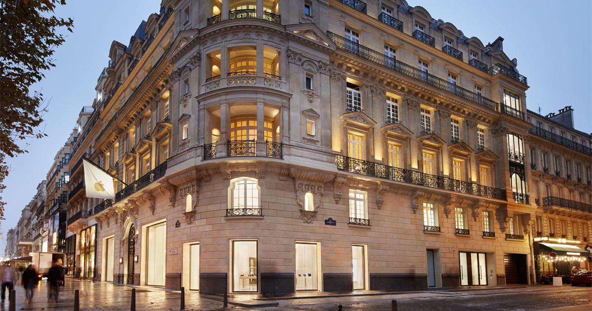 Вот так выглядит Apple Store в Париже. Источник фото: apple.com