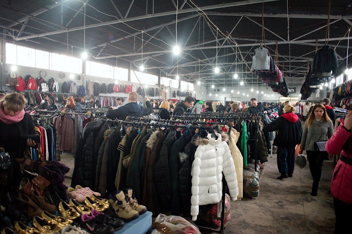 Киевский секонд-хенд. Источник фото: "Информатор"