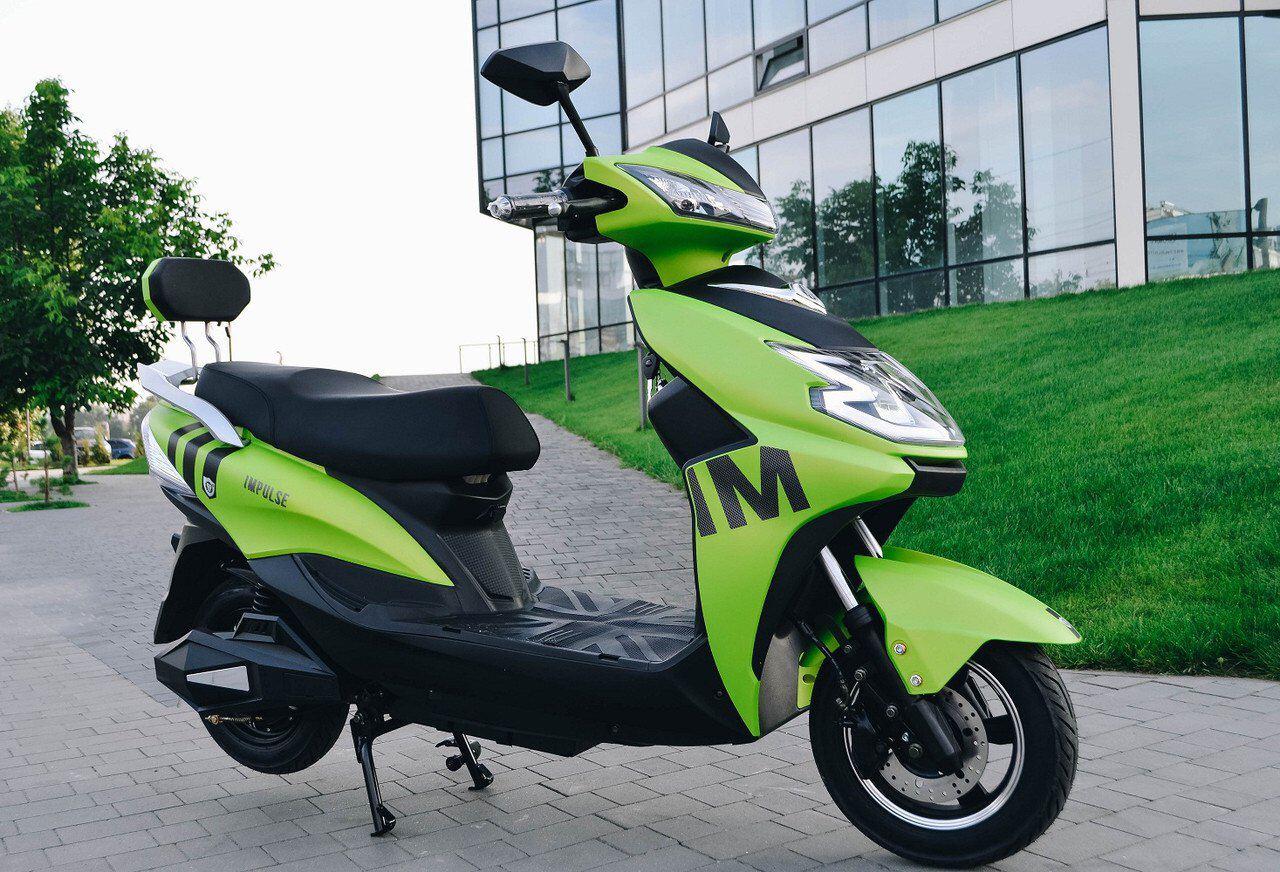 Вот так выглядит электроскутер. Источник фото: rekord.if.ua