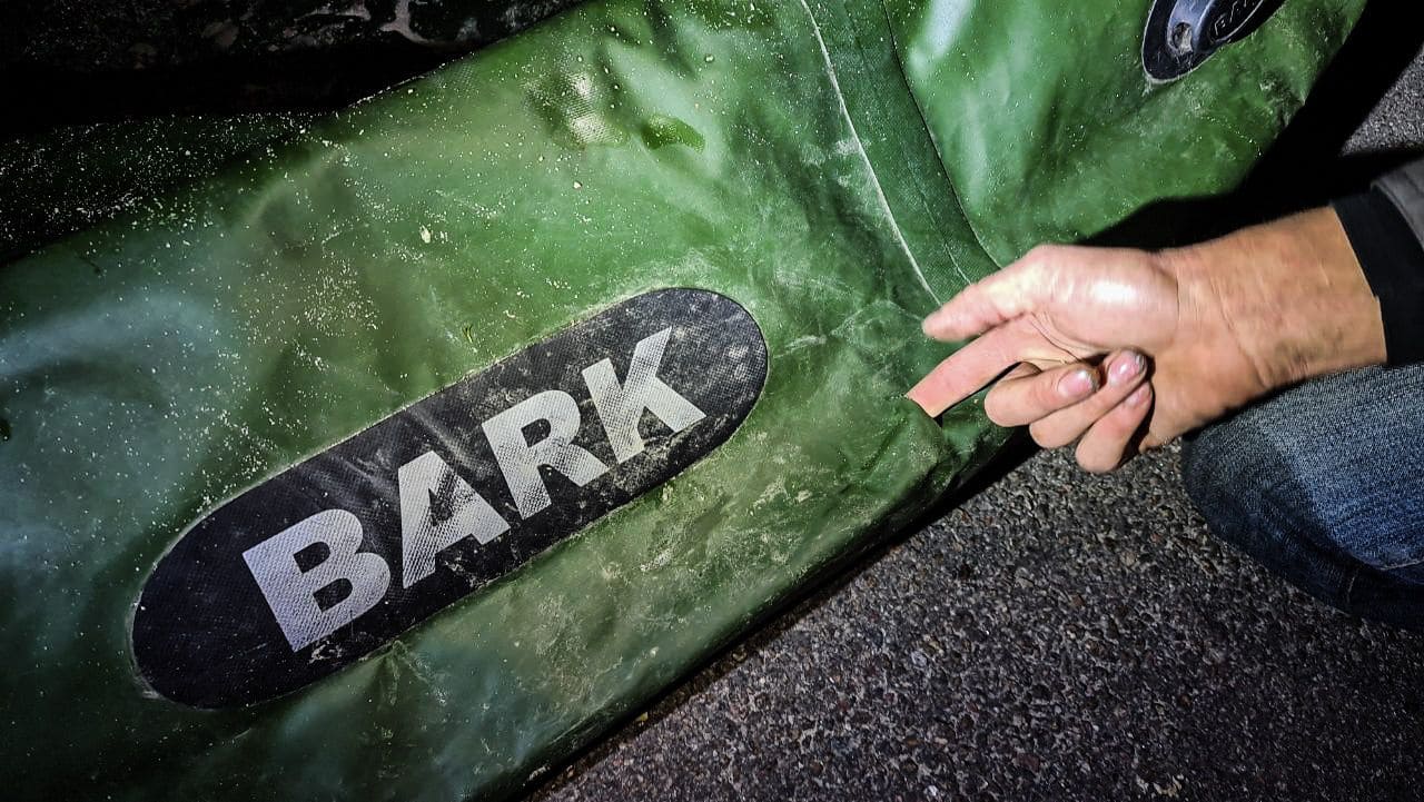 Лодка. Фото: Kyiv Animal Rescue Group.