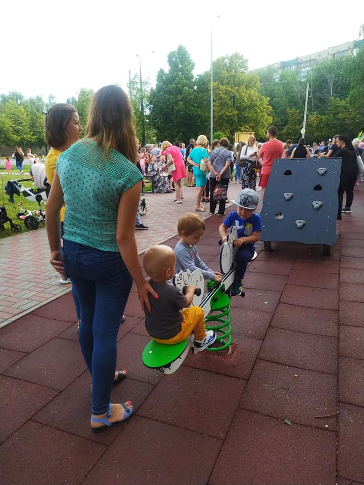 Для отдыха и занятий спортом: в Голосеевском районе отреставрировали сквер фото 2 1