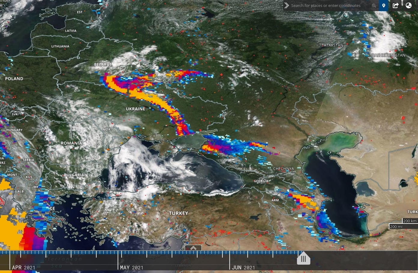 Закрой окна: Киев накрыла песчаная буря с Астарханских степей фото 1