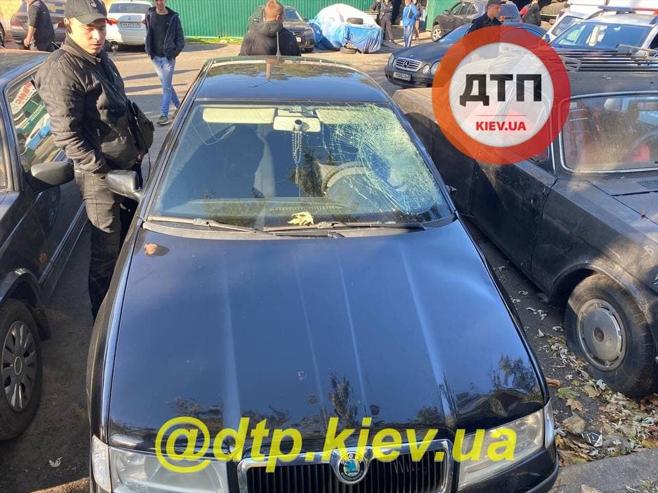 Пытался скрыться: на Лесном очевидцы задержали пьяного водителя, который сбил пешехода фото 2 1