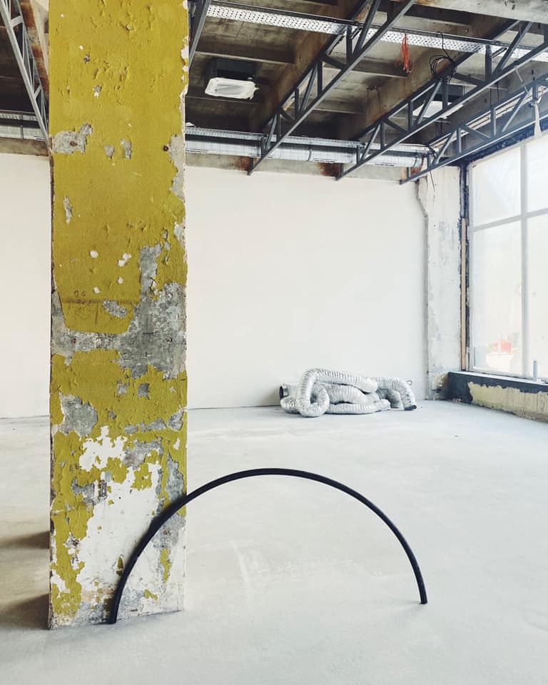 Новое арт-пространство Avangarden. Facebook Avangarden gallery & wine bar