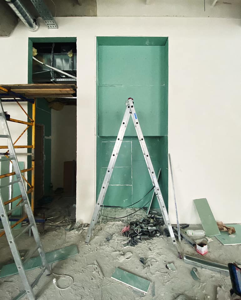 Новое арт-пространство Avangarden. Facebook Avangarden gallery & wine bar