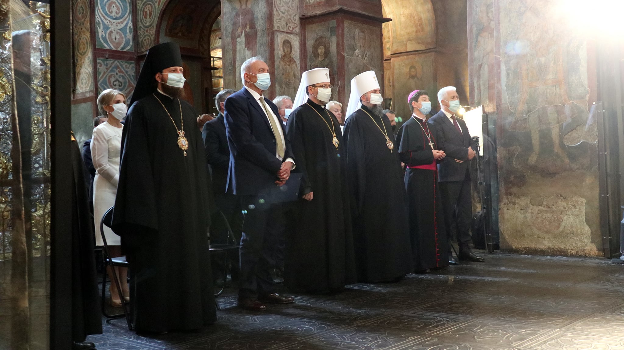 В Киеве представили самую большую рукописную Библию в стране