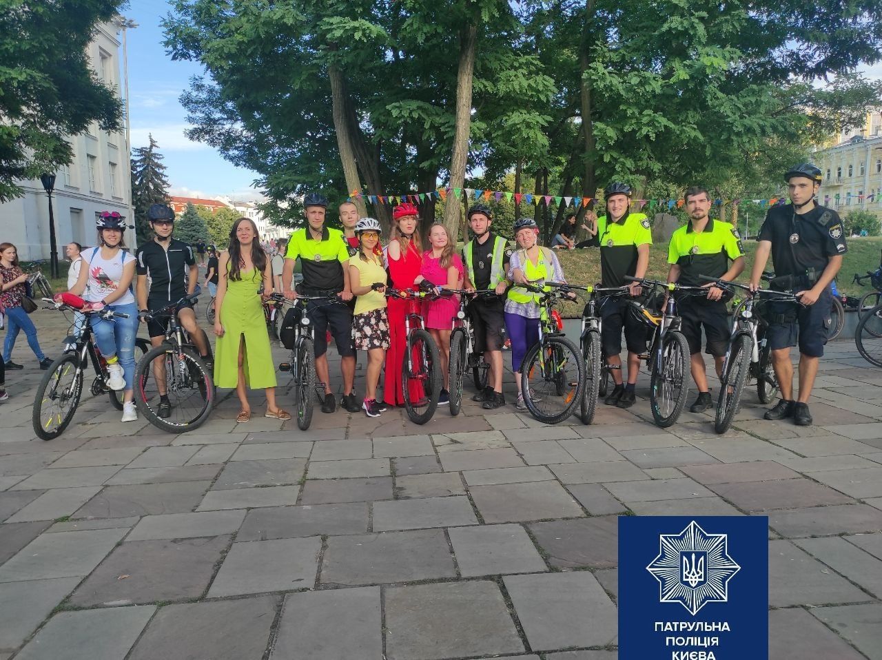 Женский велопробег. Фото: Патрульная полиция Киева