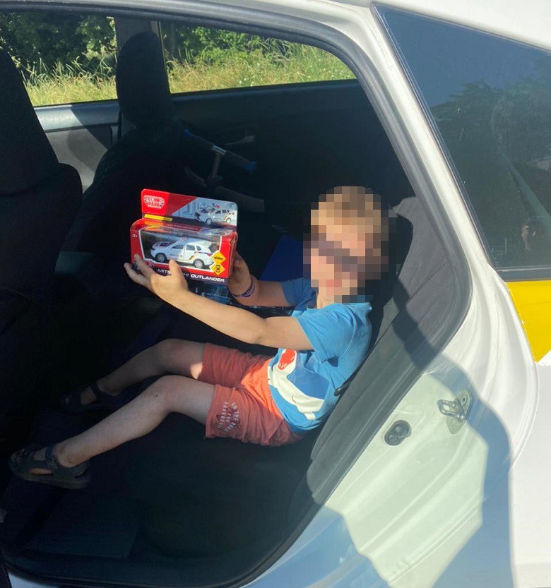 в Киеве всю ночь искали потерявшегося пятилетнего мальчика. Фото: полиция Киева