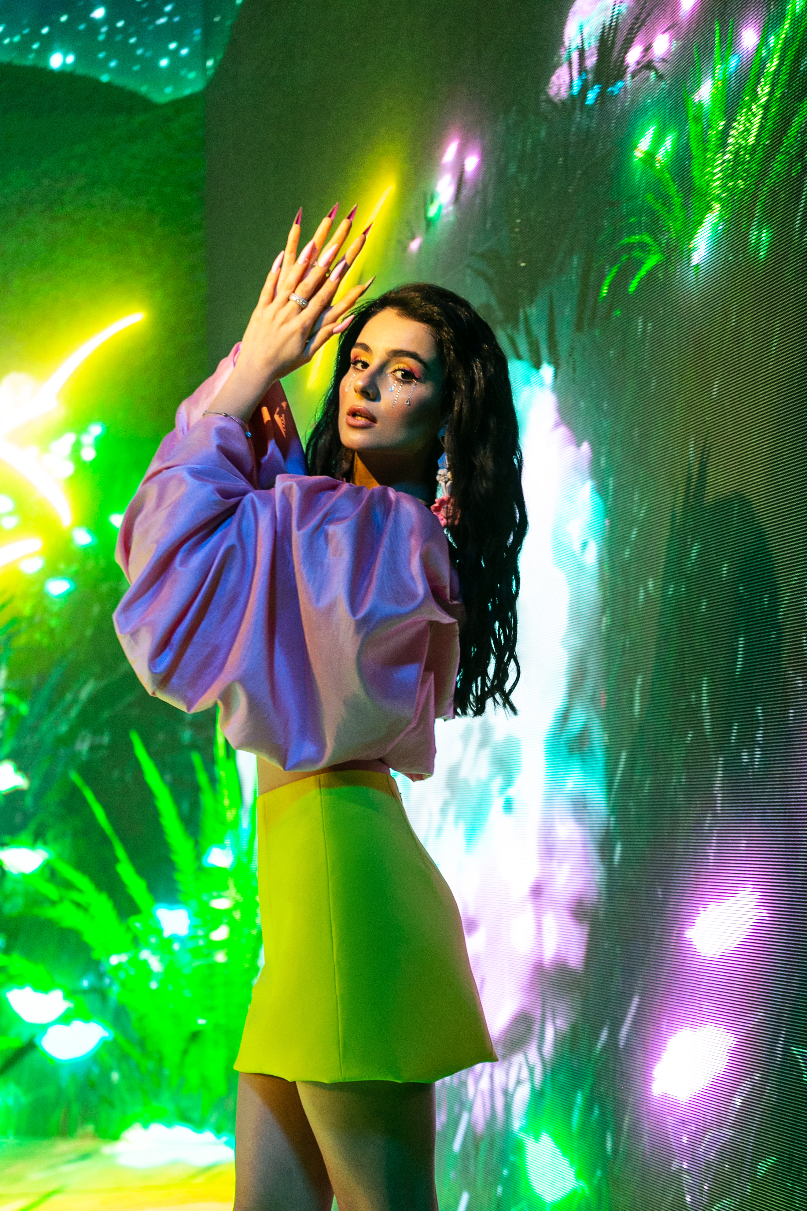 Анна Тринчер презентует клип и макси-сингл "БЛА БЛА БЛА"