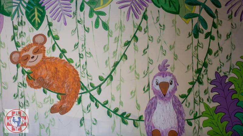 Детишкам на радость: волонтеры разукрасили стены Охматдета фото 4 3