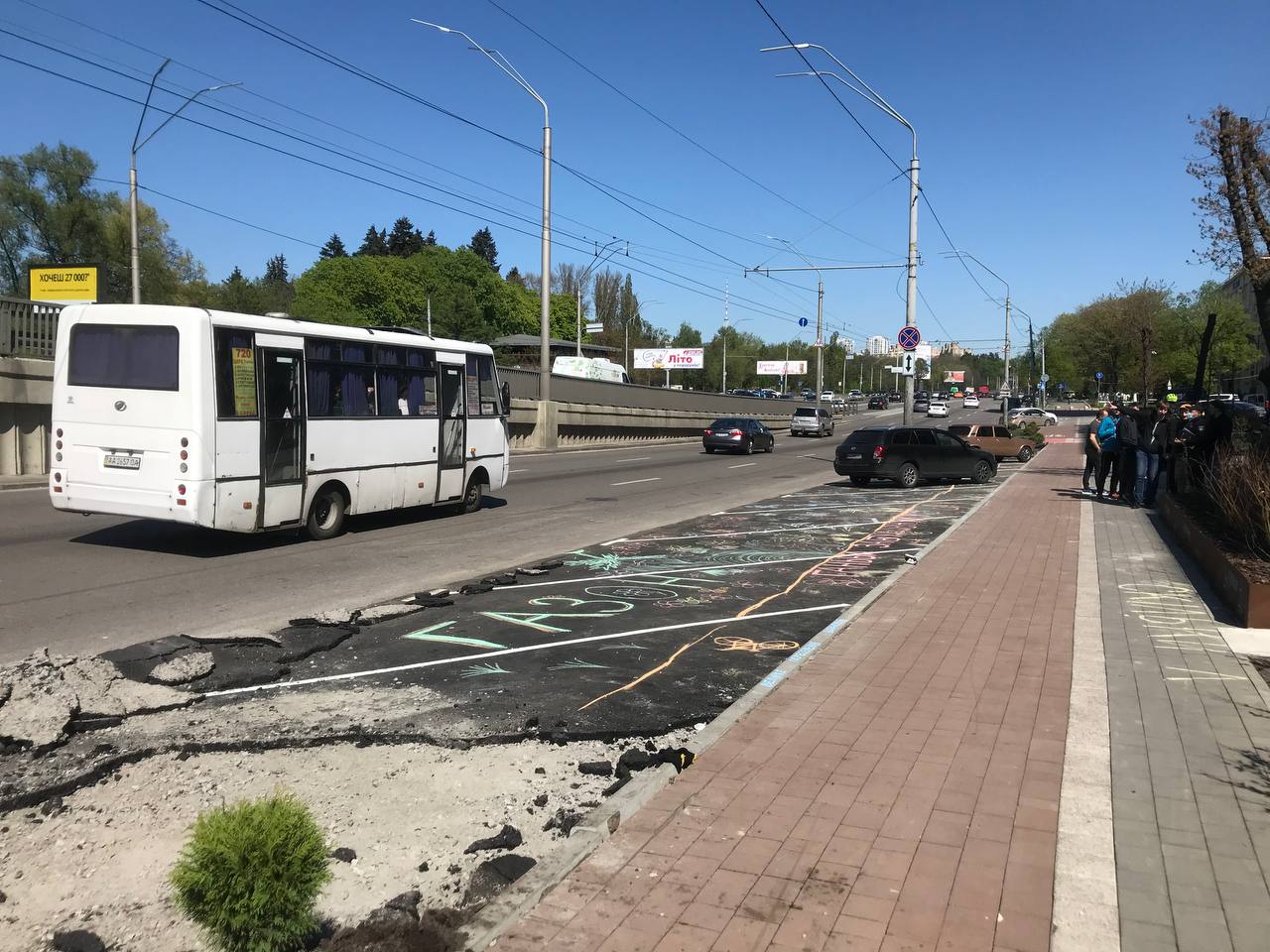 Демонтированная велодорожка на Нивках. Фото: КГГА