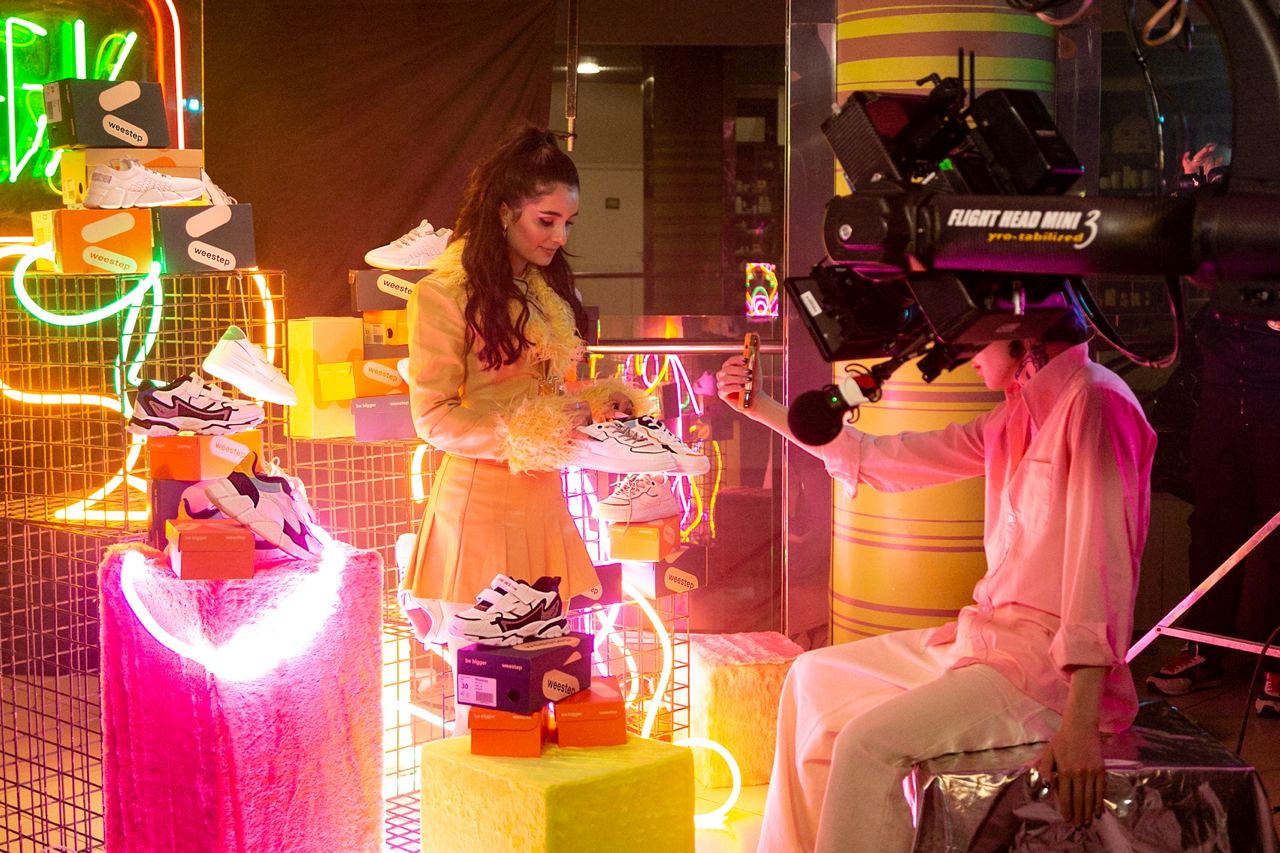 Анна Тринчер презентует клип и макси-сингл "БЛА БЛА БЛА"