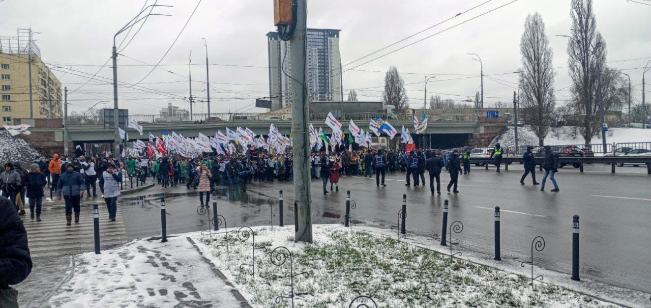 Протестующие на Воздухофлотском проспекте. Фото: Vgorode