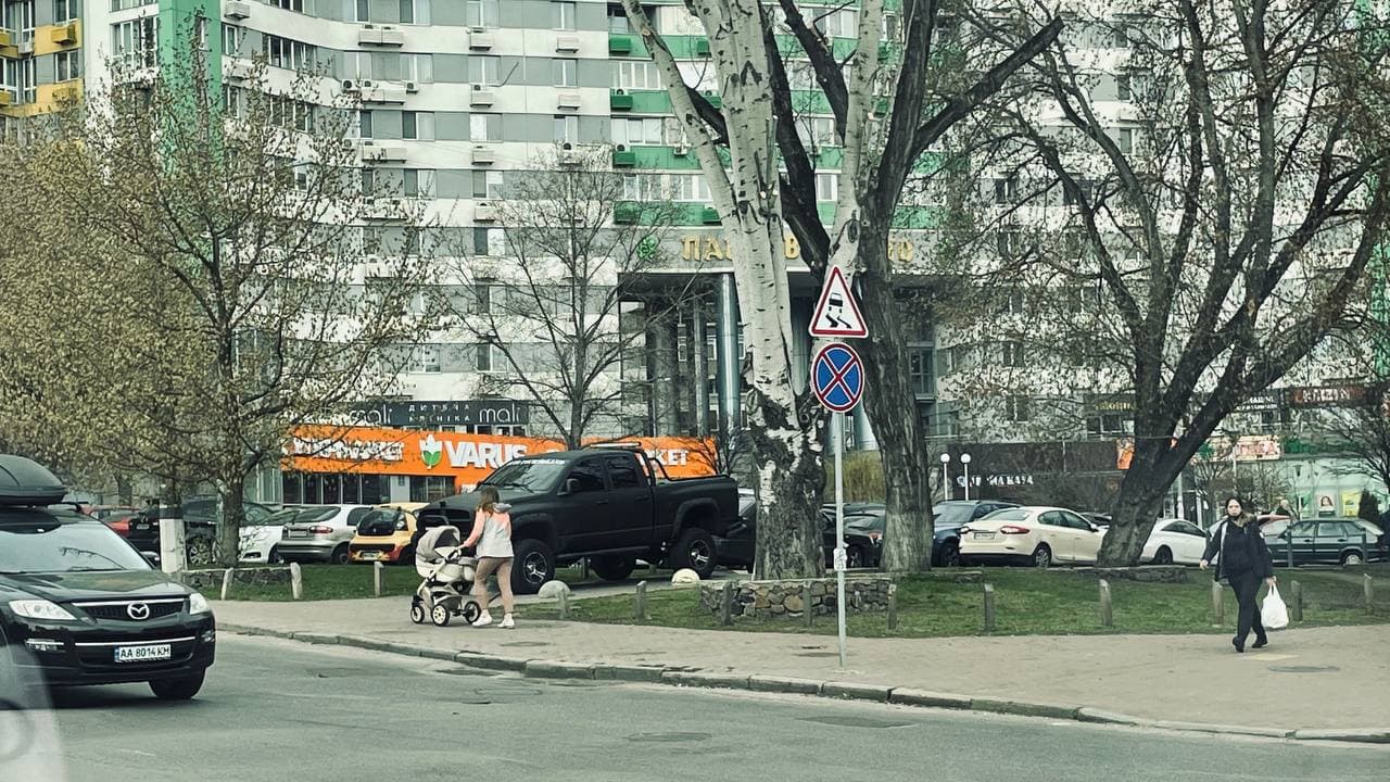 Vgorode против системы: почему в Киеве полгода не могут разобраться с двумя автохамами. Продолжение фото 1