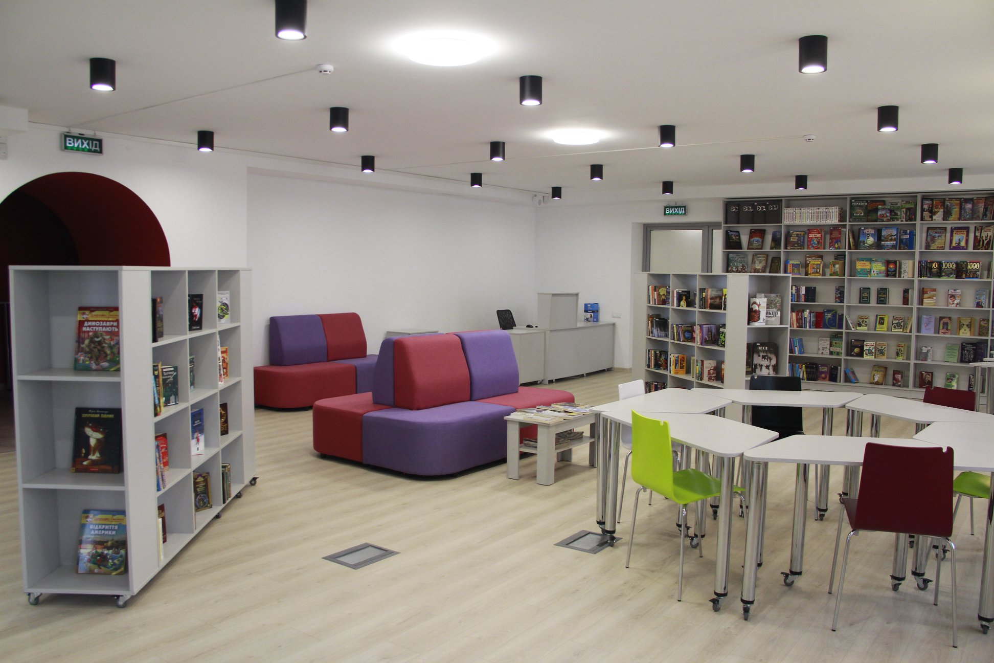 Начитаешься: на Троещине заработал новый библиохаб для детей фото 2 1