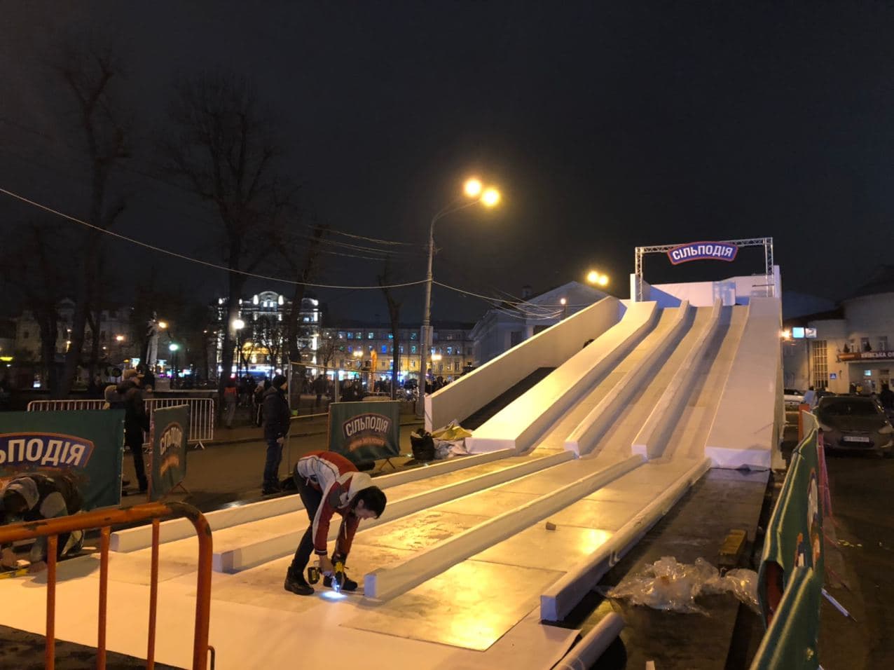 Горка на Подоле. Фото: Vgorode