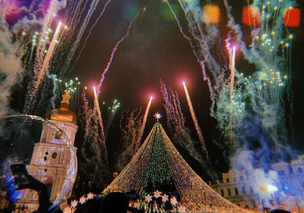 Главная елка 2020-21. Фото: zik.ua