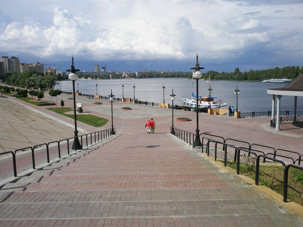 Оболонская набережная. Фото: spitfire.com.ua