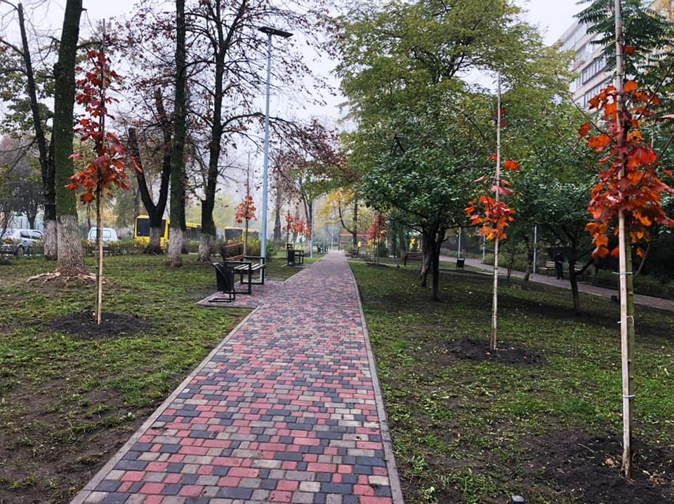 Скверик на Лукьяновке. Фото: Facebook "Киевзеленбуд"
