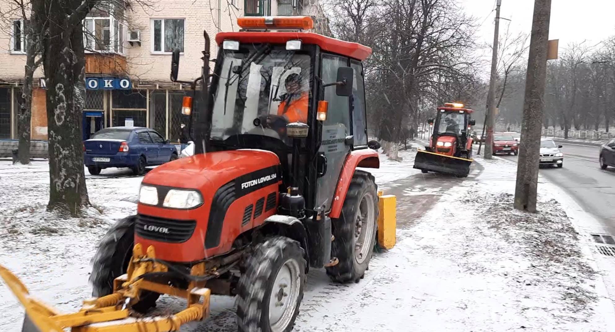 Уборка дорог Киева. Фото: "Киевавтодор"