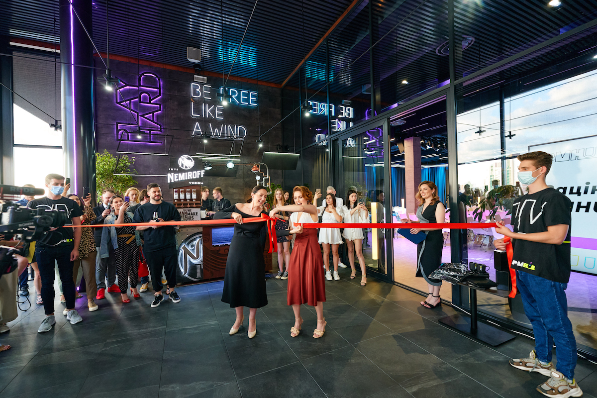 PMHUB: Громкая вечеринка или презентация 