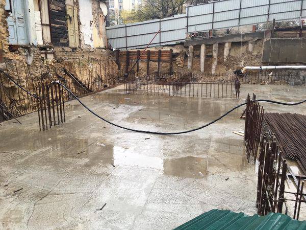 Застройщик снова пытается снести усадьбу Малина на Тургеневской.