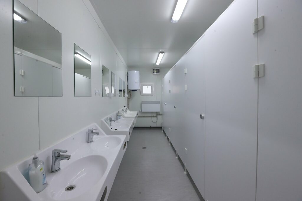 В Ирпене смонтировали второй модульный городок: как выглядит.