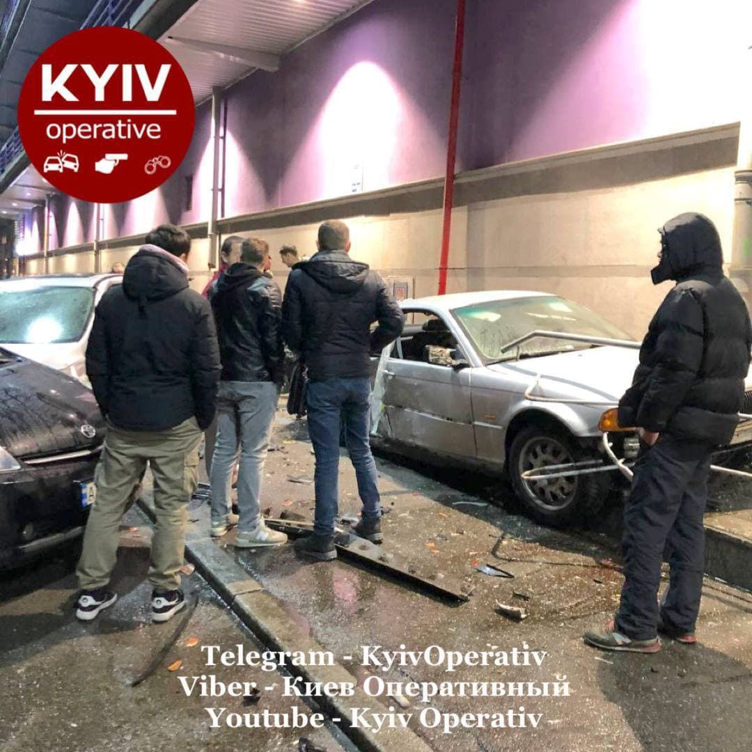 ДТП на Оболонском проспекте || Фото: "Киев оперативный"