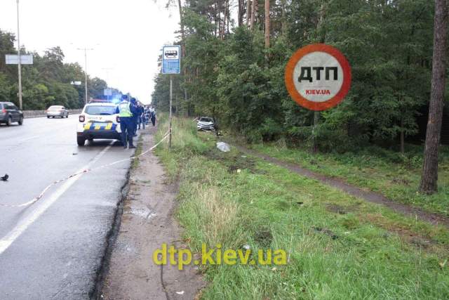 У ДТП в Киеве погибла 22-летняя девушка. Фото: dtp.kiev.ua