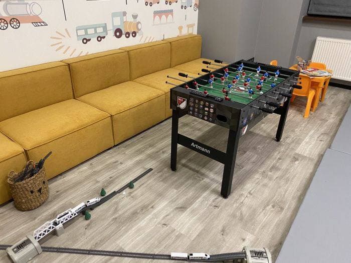 Новая лаунж-зона на ж/д вокзале в Киеве.