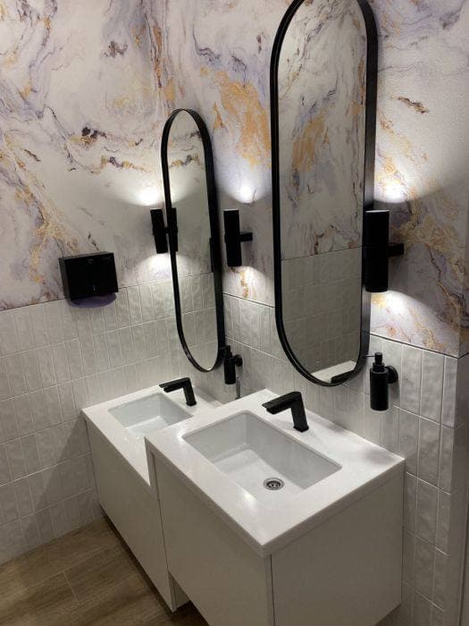 Новая лаунж-зона на ж/д вокзале в Киеве.