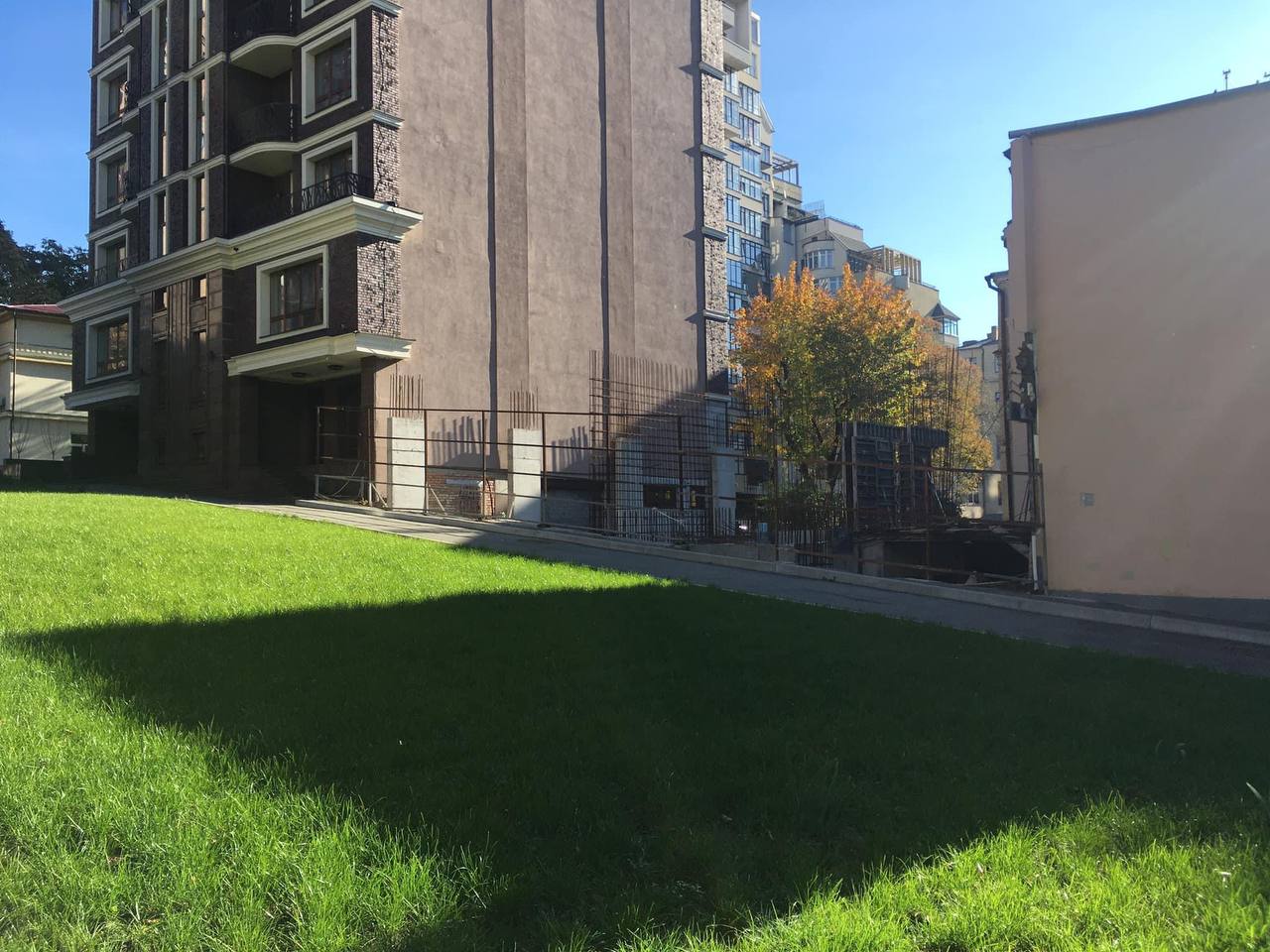 На Тургенєвській поновили будівництво ЖК на місці зруйнованої частини будинку Маліна.