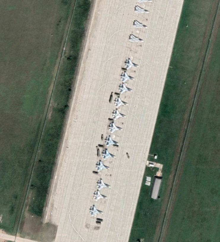 На военном аэродроме РФ под Симферополем произошли взрывы – СМИ.