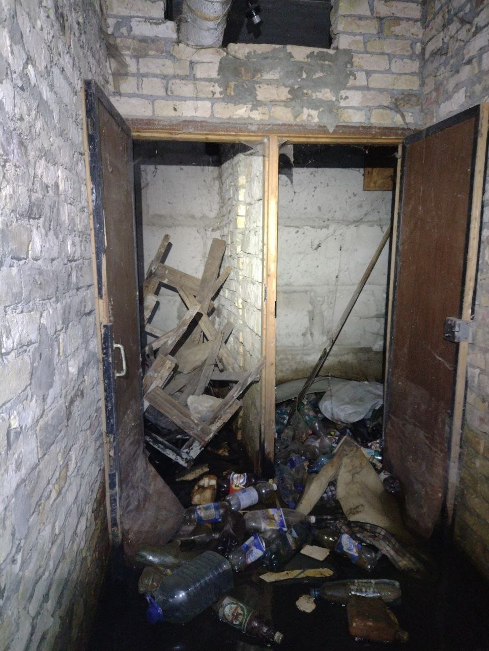 В центре Киева нашли полузатопленное укрытие.