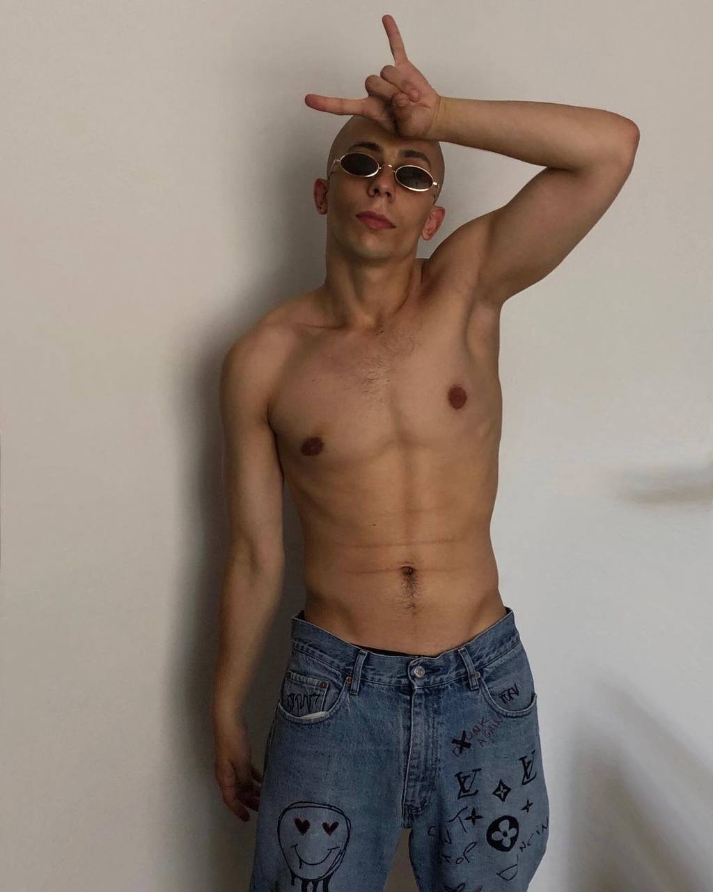 Влад Курочка.